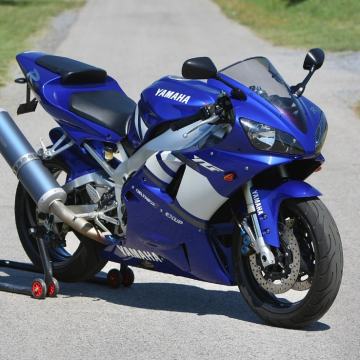 Yamaha yzf R1 1000 cm3