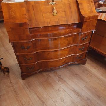 Intarzirani neobarokni sekreter