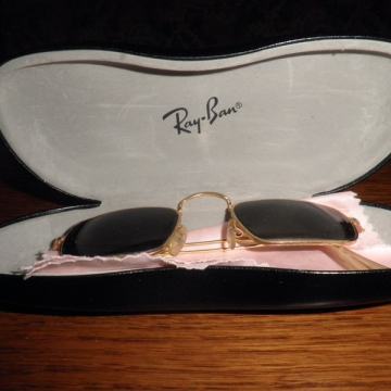 NAOČALE RAY BAN SA FUTROLOM , ORIGINAL , RETRO