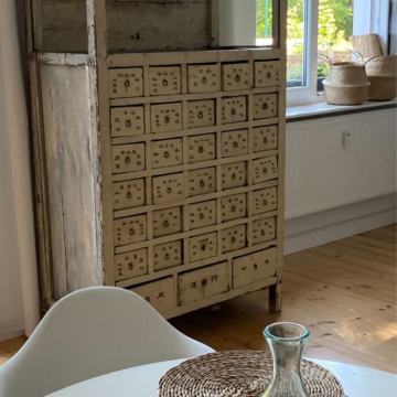 Kineski ljekarski ormar