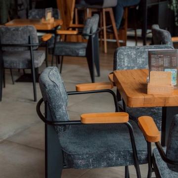 UGOSTITELJSTVO PLOČE ZA STOLOVE I ŠANK ✧ MASIV STARI HRAST ✧ KVALITETA