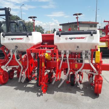 Kultivator za kukuruz NOVO !!!!!