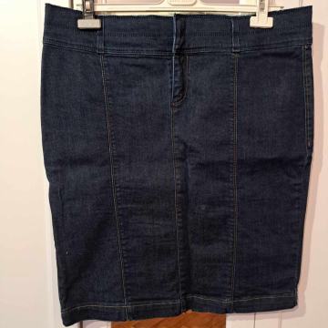 Amadeus traper suknja