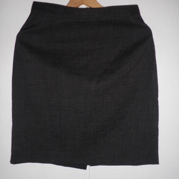 BENETTON - ELEGANTNA VUNENA SUKNJA 32 XS