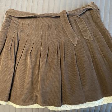 Benetton samt suknja