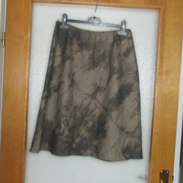 Benetton suknja vl.46