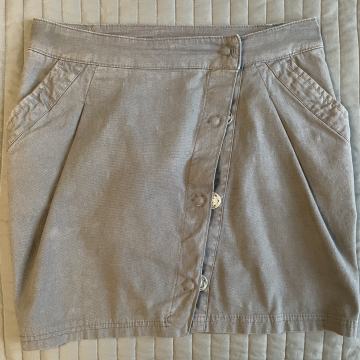 Benetton traper suknja