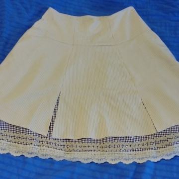 BEŽ SUKNJA S ČIPKOM