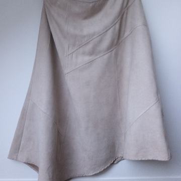 Bež suknja oui novo 42