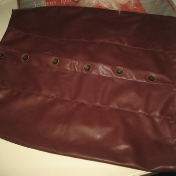 BORDO KOŽNA SUKNJA VEL. M - NOVO