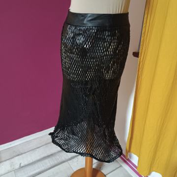 CRNA MREŽASTA SUKNJA 36/38