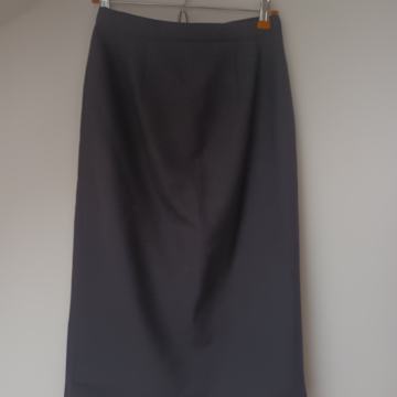 Crna pencil suknja 38