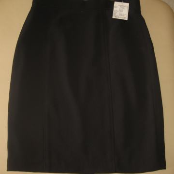 CRNA SUKNJA  VEL.38 - NOVO