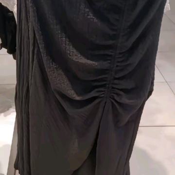 CRNA SUKNJA NA GUMU S PROREZOM vel.XL -  NOVO