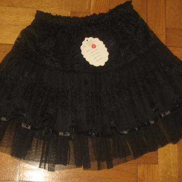 CRNA SUKNJA NA GUMU S VOLANIMA VEL. UNI NOVO