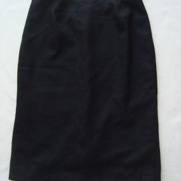 Crna suknja vl.38 / RASPRODAJA