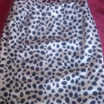 KRAVLJI UZORAK PRINT CRNO-BIJELA SUKNJA ŠOS MINICA  L 40