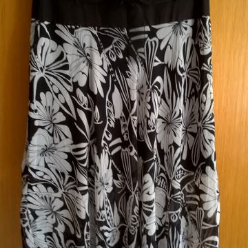 CRNO-BIJELA SUKNJA - VEL.XL