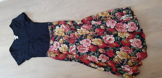 Cvjetna suknja i majica vl.s/m