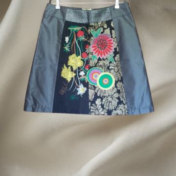 Desigual šarena suknja veličina 38