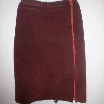 ELEGANTNA KOŽNA SUKNJA 34 / 36 S