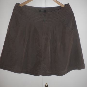 ESPRIT - LAGANA ŠIROKA SUKNJA 38 / 40 M