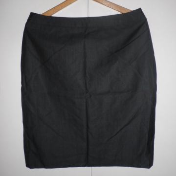 ESTARE CULTO - NOVA LAGANA VUNENA / SVILENA SUKNJA 34 XS