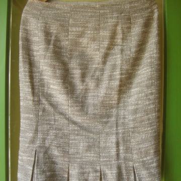 EXCELLENCE - LAGANA VUNENA SUKNJA 38 / 40 M