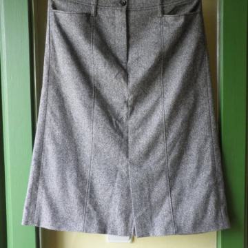 GERRY WEBER - ELEGANTNA VUNENA SUKNJA 38 M