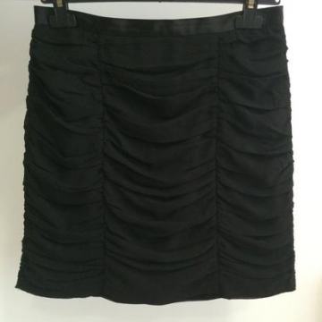 H&M crna kratka suknja