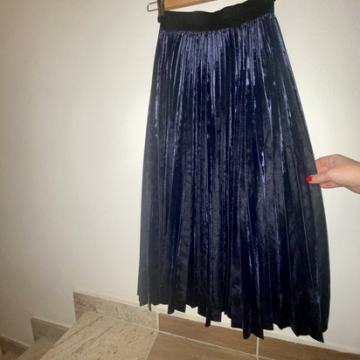 iBlues plisirana plišana suknja