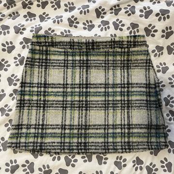 Karirana zimska suknja