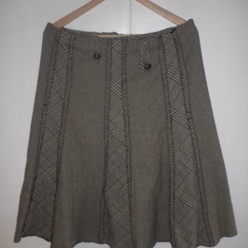 LAGANA PAMUČNA SUKNJA 42 - 44 L