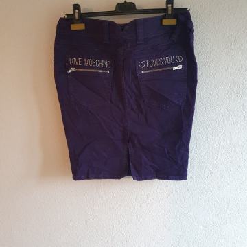 Love Moschino ljubičasta suknja 38