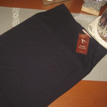 AMADEUS PLAVA  SUKNJA VEL. 40/42  NOVO