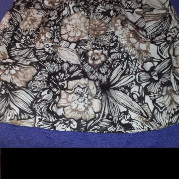 NOVA MANGO SUKNJA  ŠOS 36 38 FALDE PRINT VELIKI CVJETOVI