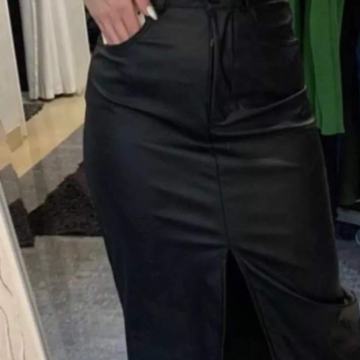 KOŽNA SUKNJA VEL.XL - NOVO