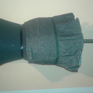 Mini suknja, štof- materijal, zeleno-siva, veličina 40