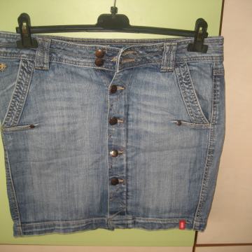 ESPRIT TRAPER SUKNJA 38/40