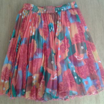 Plisirana šarena suknja