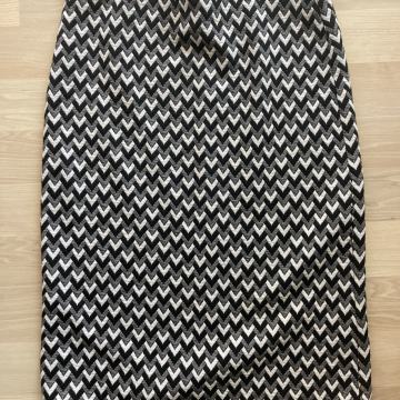 RESERVED 2 Suknje   crno/bijela i zuto/crno/bijela