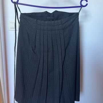 SISLEY plisirana suknja