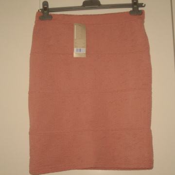 SIVA I ROZA SUKNJA VEL. M-L NOVO