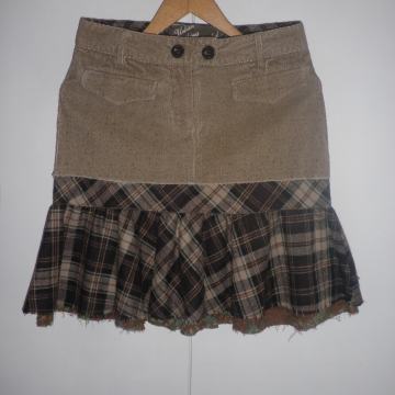 SKANDAL - TOPLA PAMUČNA SUKNJA 34 XS