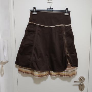 SMEĐA SUKNJA 40