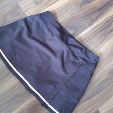 Sportska suknja 38/40 decathlon