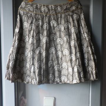 SPRINGFIELD - LAGANA LJETNA SUKNJA 38 / 40 M