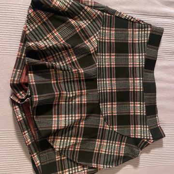 Stratovarius suknja hlace (38)