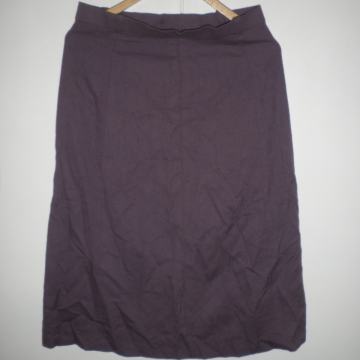 STRUKIRANA VUNENA SUKNJA 38 M