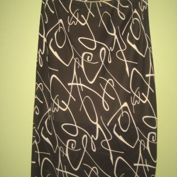 SUKNJA NA GUMU VEL.38 - NOVO